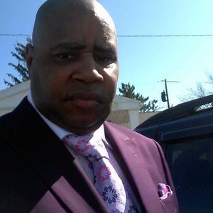 Meet your Posher, Larry